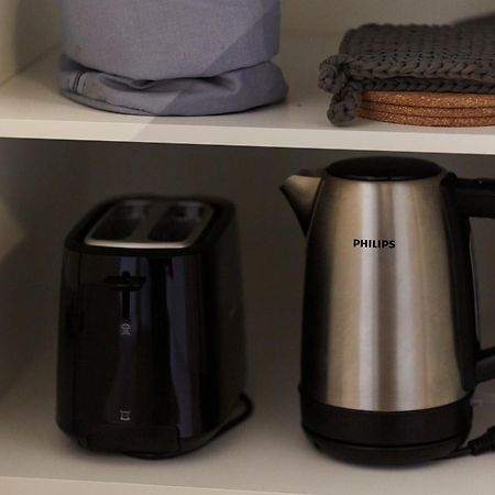 R B Apartment Am Airport Hamburg - 1-4 Personen - Kueche - Smart Tv - Waschmaschine - Perfekt Fuer Geschaeftsreisende Oder Familien 외부 사진